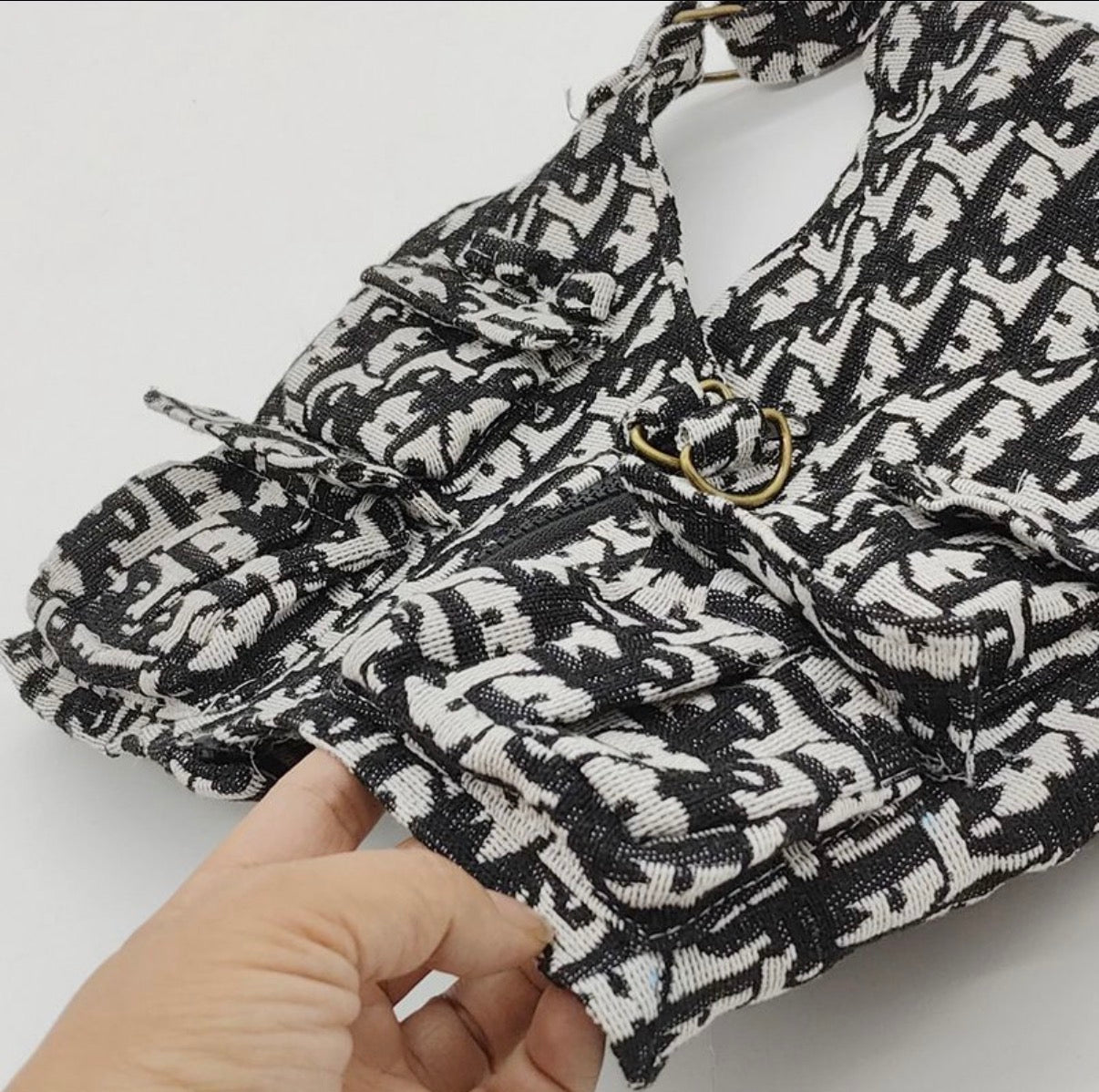 Stylisches Designer-Geschirr im Streetstyle-Look